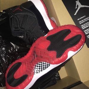 Jordan retro 11 Breds
